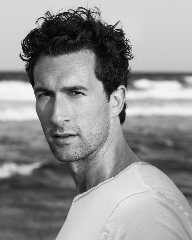 Aaron Lazar