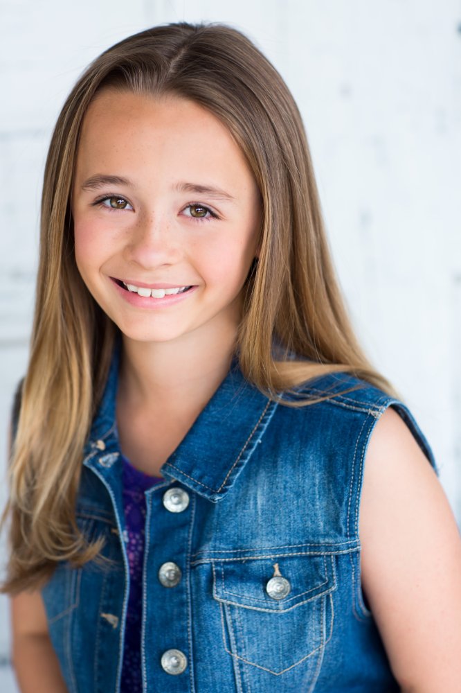 Kendall Nicole Yakshe