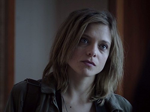 Lizzie Brocheré