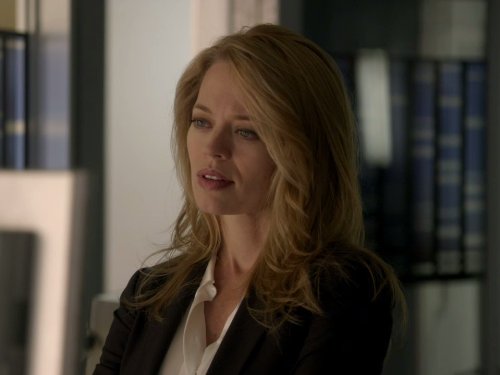 Jeri Ryan