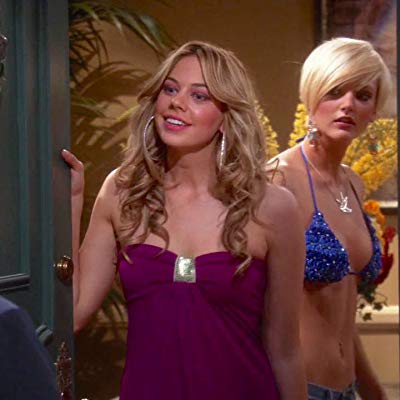 Analeigh Tipton, Vanessa Bennett