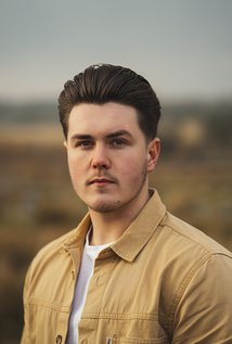 Gavin Lee Lewis
