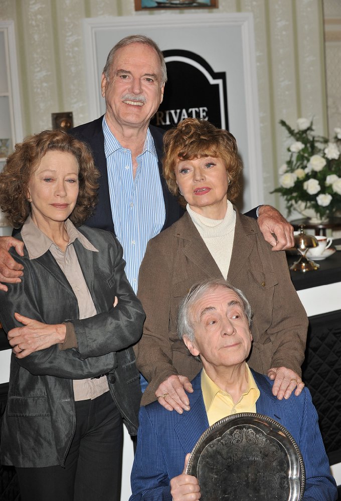 Andrew Sachs