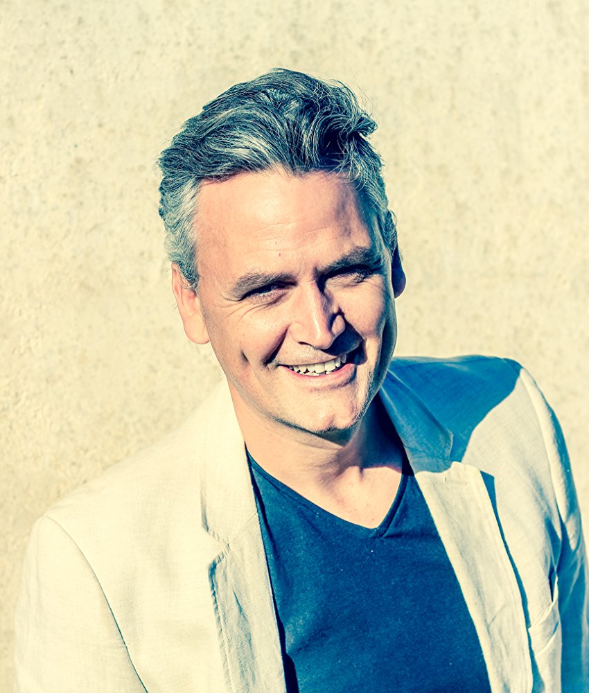 Julian Nicholson