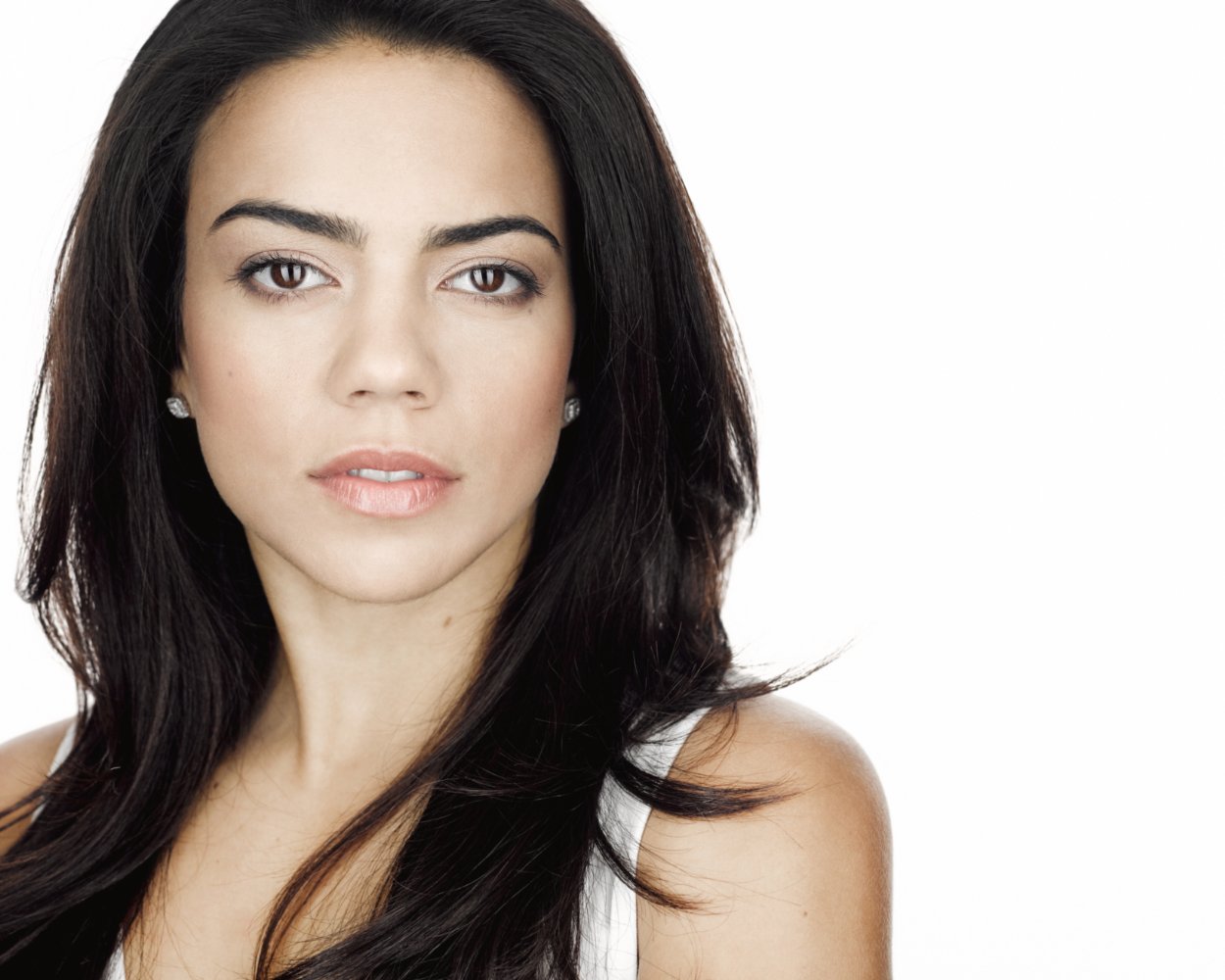 Leslie Lluvet