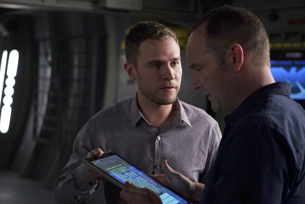 Iain De Caestecker