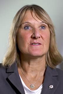 Claire Guest