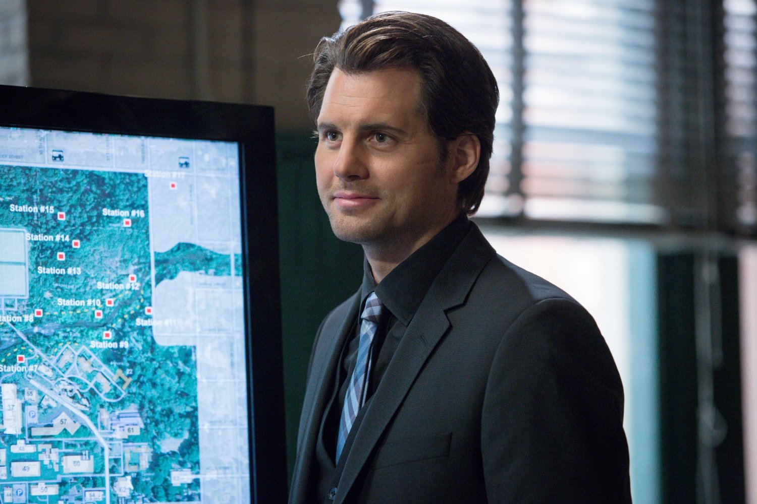 Kristoffer Polaha