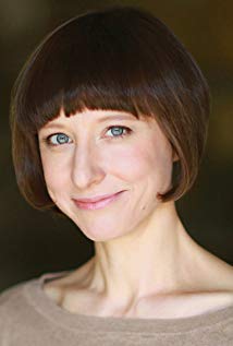 Sarah Manton