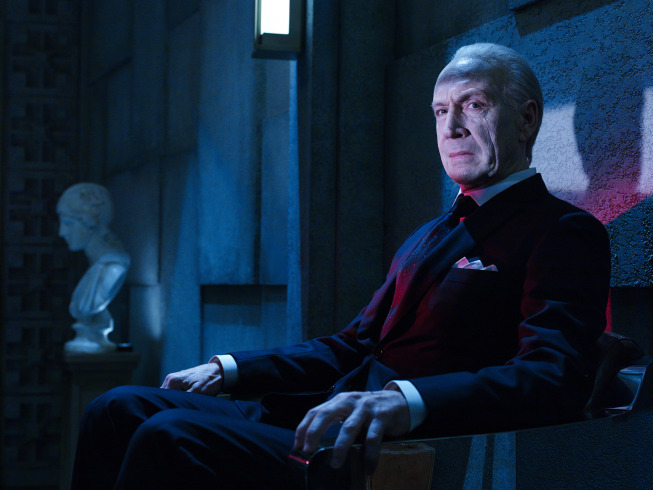 Jonathan Hyde