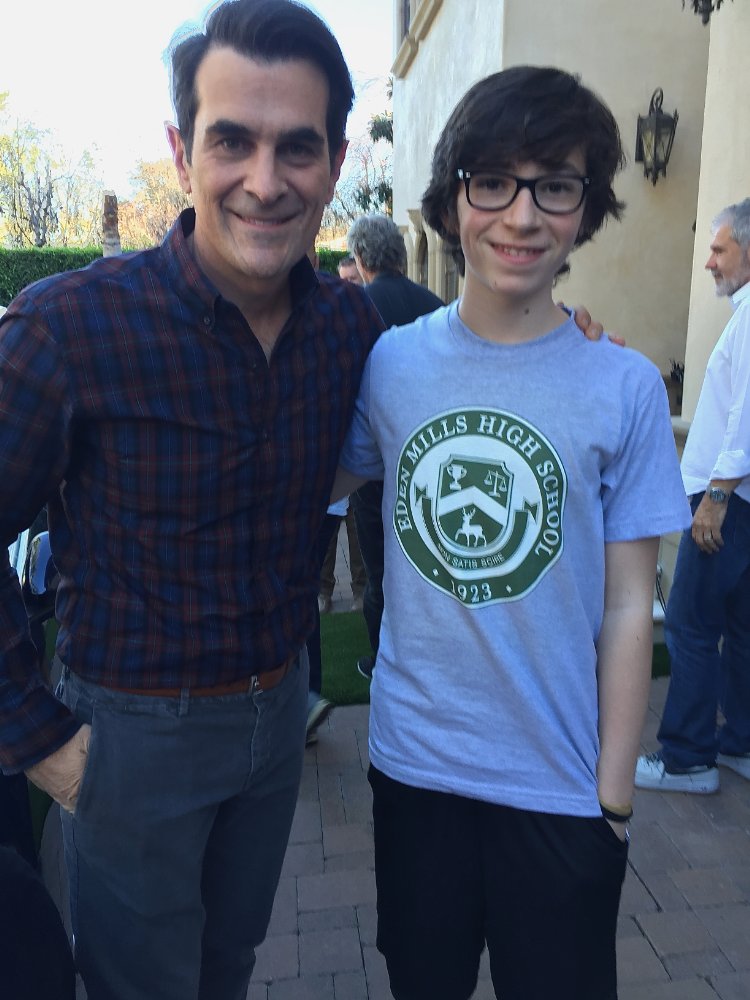 Joshua Carlon