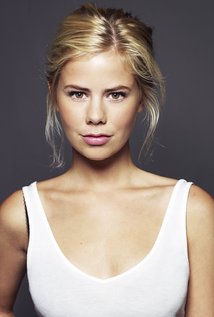 Julie Zangenberg