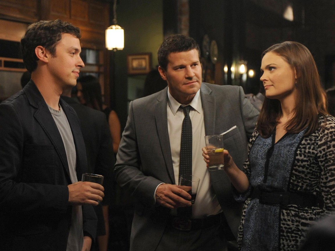 Bones - Season 9 Episode 03: El Carnicero en el Coche