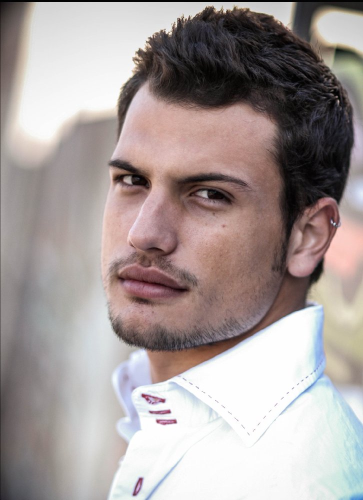 Roberto Urbina