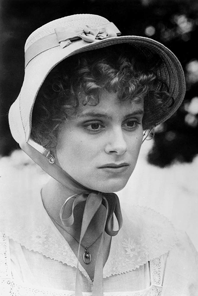 Elizabeth Garvie