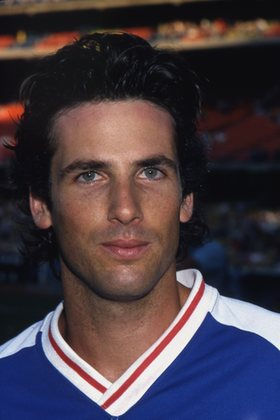 Hart Bochner