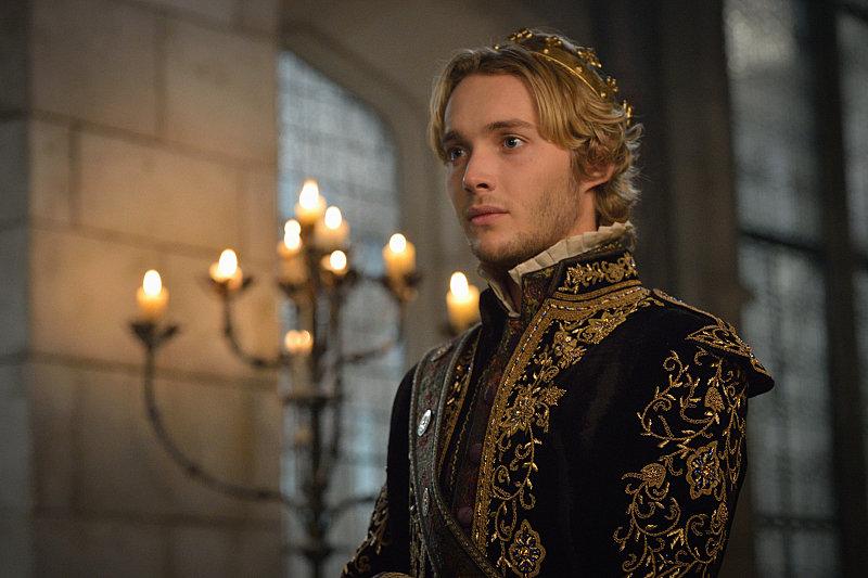Toby Regbo