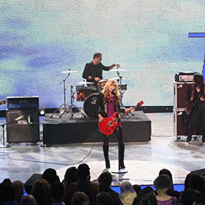 Herself, Herself - Guest Performer