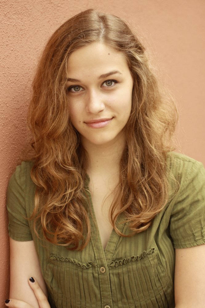 Zoe Graham