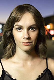 Julia Vally